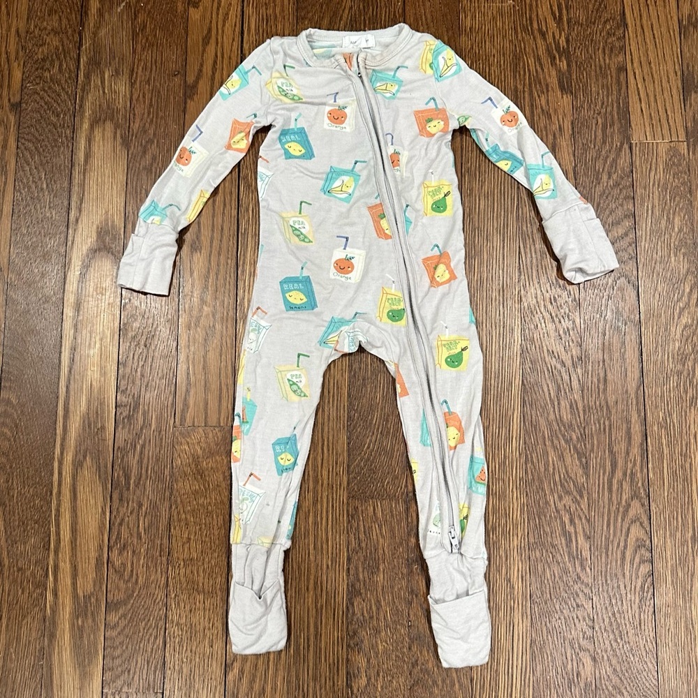 Angel Dear- size 6-13m- juice box footies